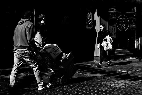 Delivery In Chinatown