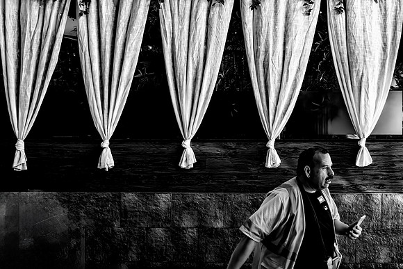 22~ I'm Late~L1000095