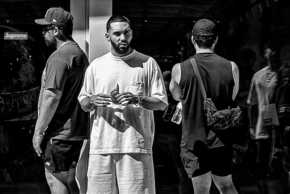27~The Guys~L1012191