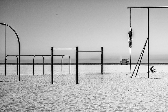 02~Life's A Beach