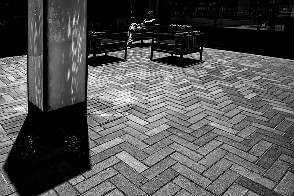 06~Please Be Seated