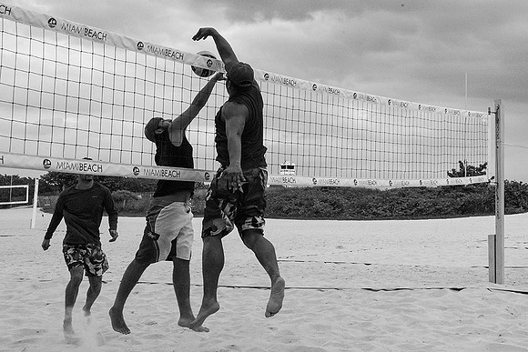 09~South Beach Volleyball