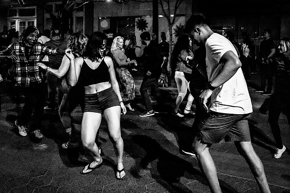 Street Dancing On 3rd