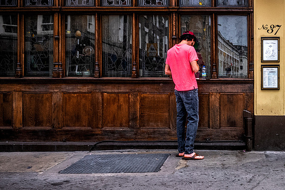 Outside No 37