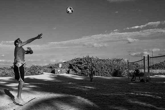 01~South Beach Volleyball